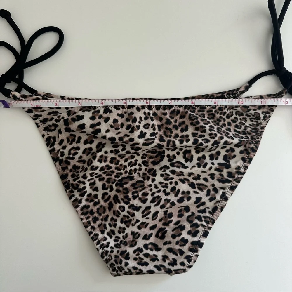 Women’s Leopard Print Black/Beige/Cream Bikini XS very good condition